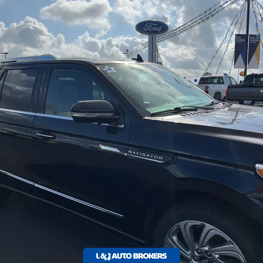 2024 Lincoln Navigator Premiere