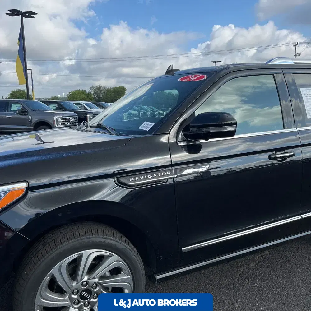 2024 Lincoln Navigator Premiere