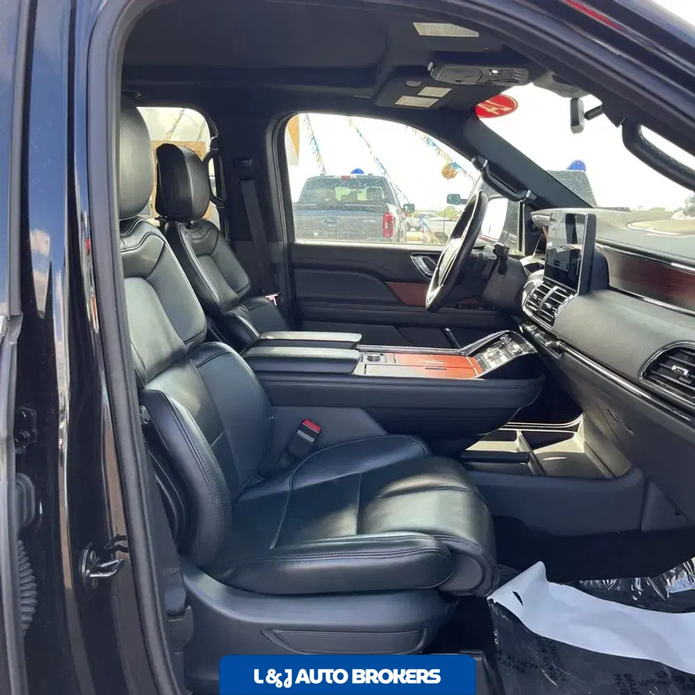 2024 Lincoln Navigator Premiere