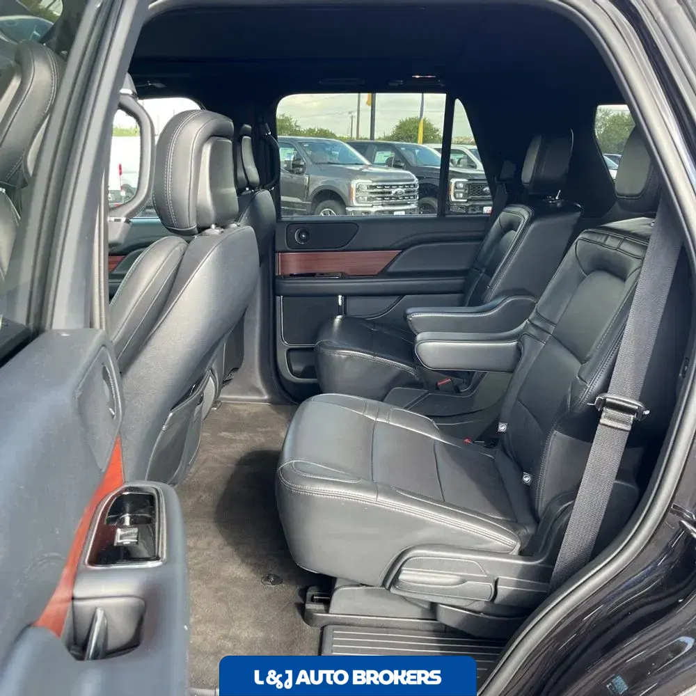 2024 Lincoln Navigator Premiere