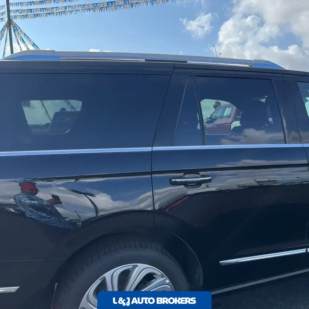 2024 Lincoln Navigator Premiere