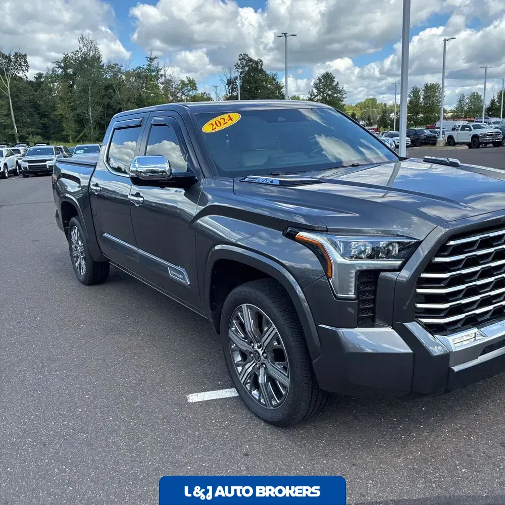 2024 Toyota Tundra Capstone HV