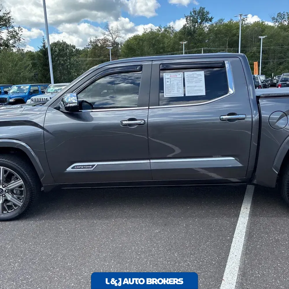 2024 Toyota Tundra Capstone HV