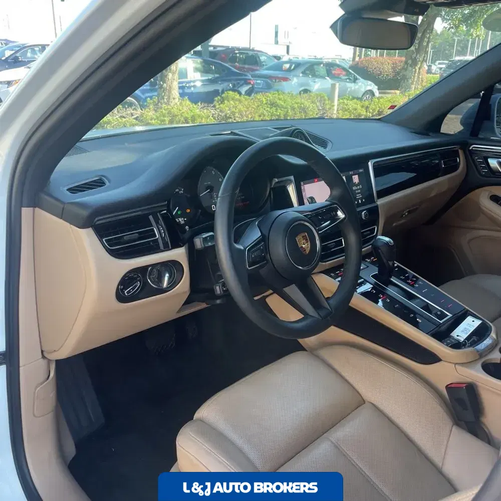 2022 Porsche Macan S