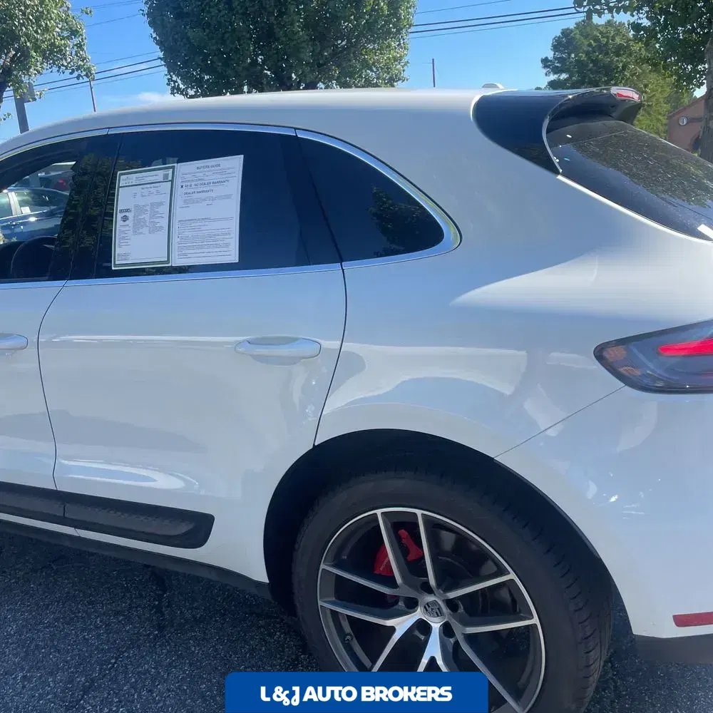 2022 Porsche Macan S