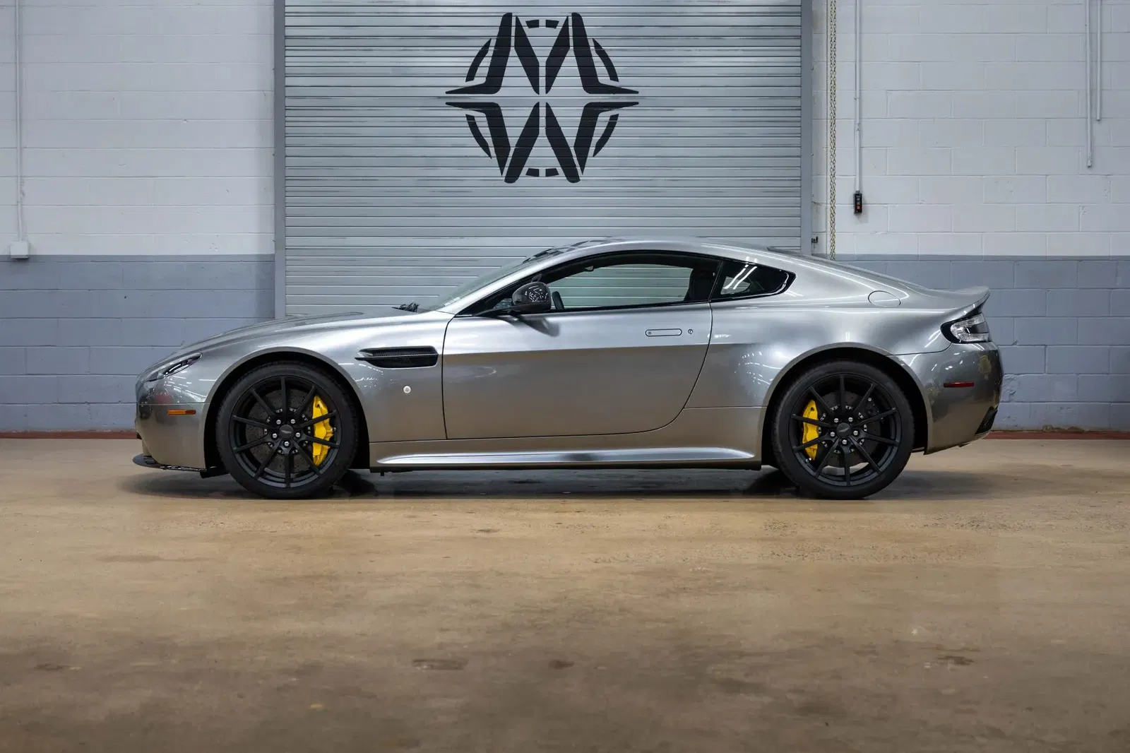 851-Mile 2017 Aston Martin V12 Vantage S 7-Speed