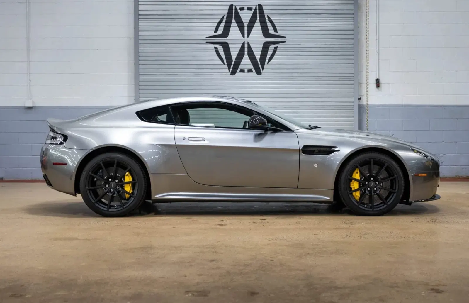 851-Mile 2017 Aston Martin V12 Vantage S 7-Speed