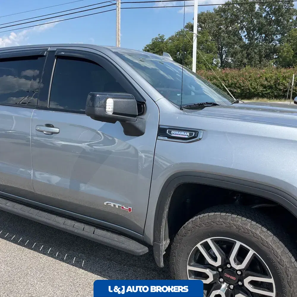 2025 GMC Sierra 1500 AT4