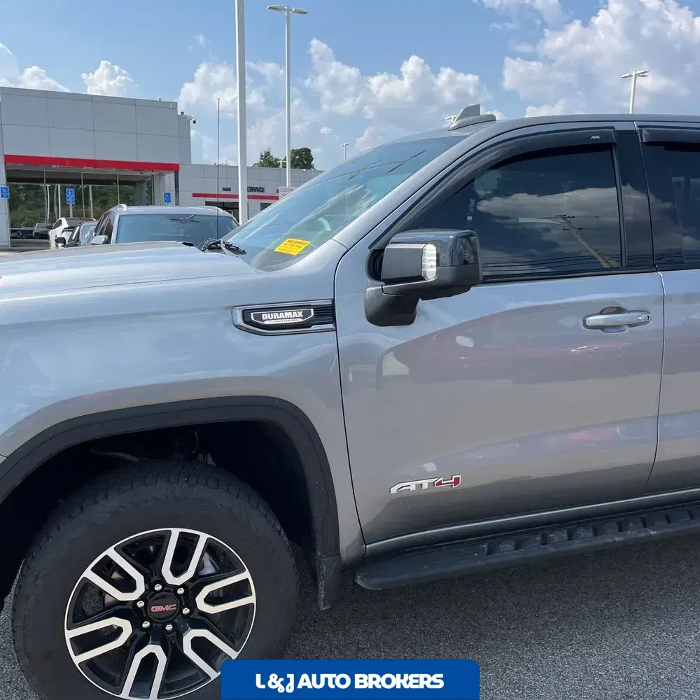 2025 GMC Sierra 1500 AT4