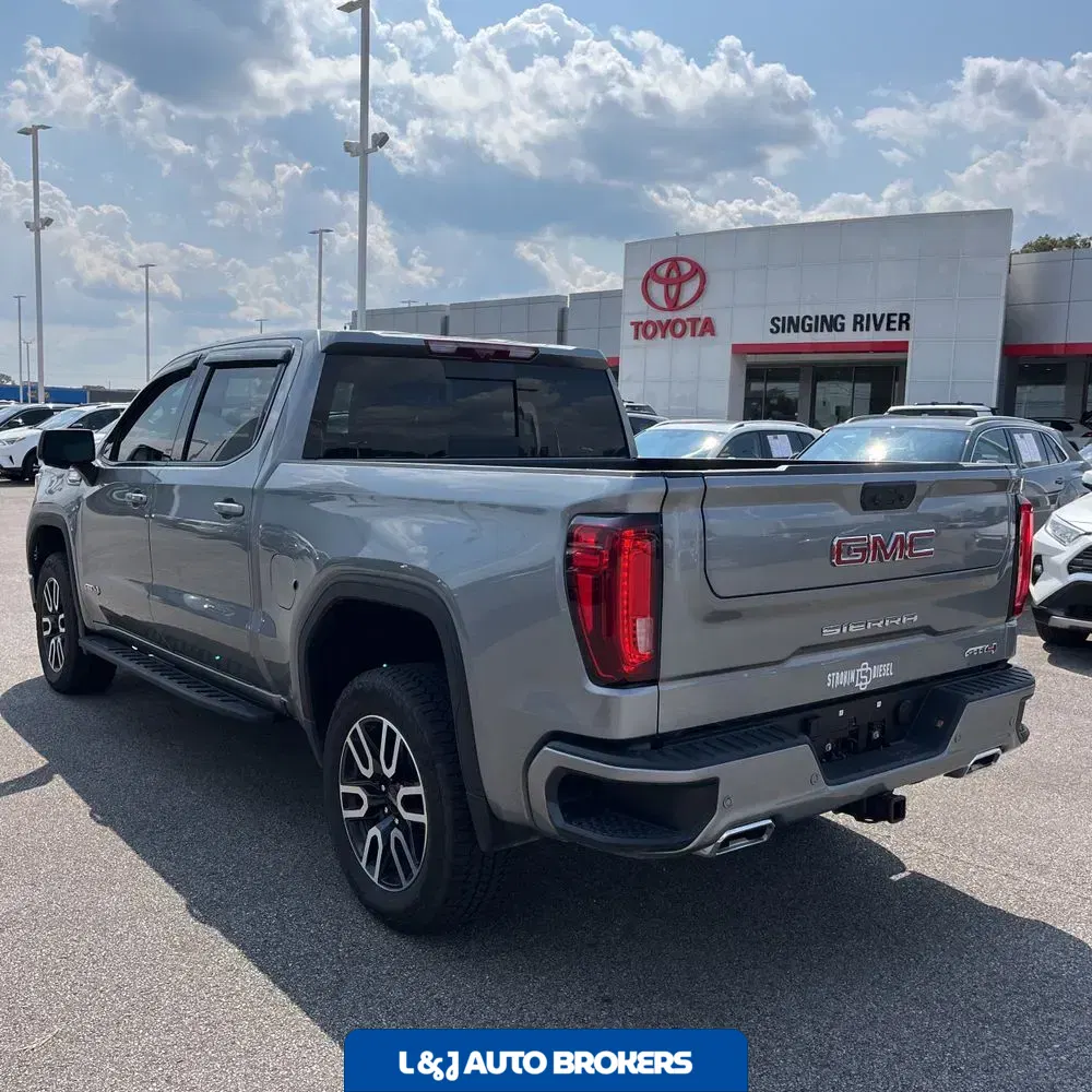 2025 GMC Sierra 1500 AT4