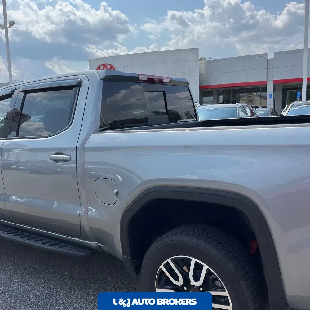 2025 GMC Sierra 1500 AT4