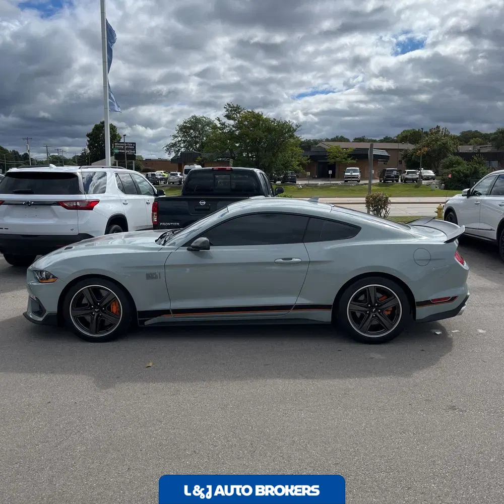 2022 Ford Mustang Mach 1