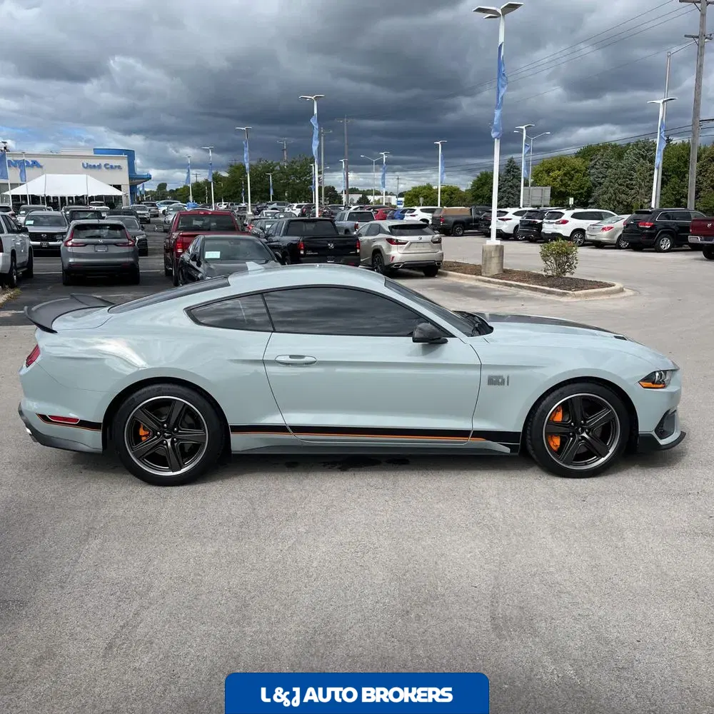 2022 Ford Mustang Mach 1