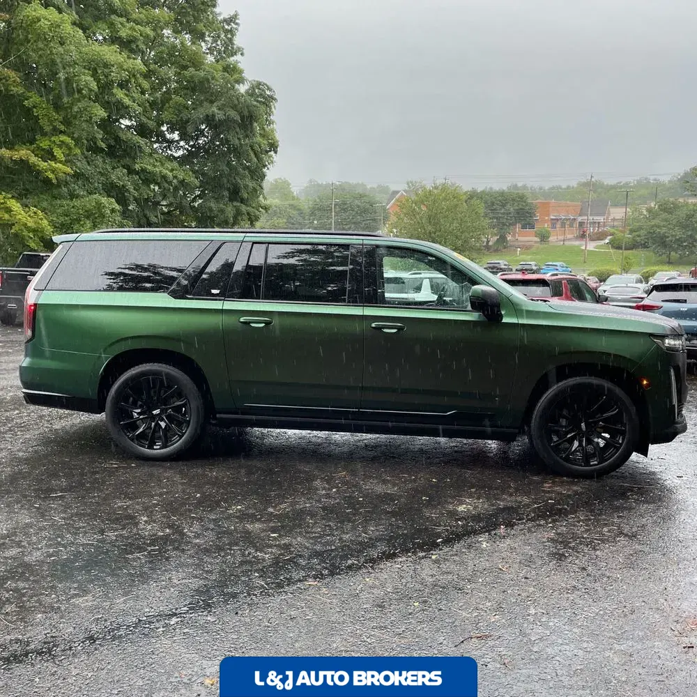 2023 Cadillac Escalade ESV Sport Platinum