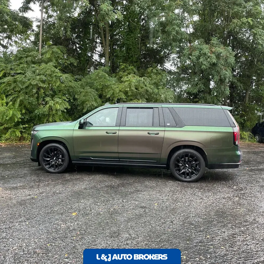 2023 Cadillac Escalade ESV Sport Platinum