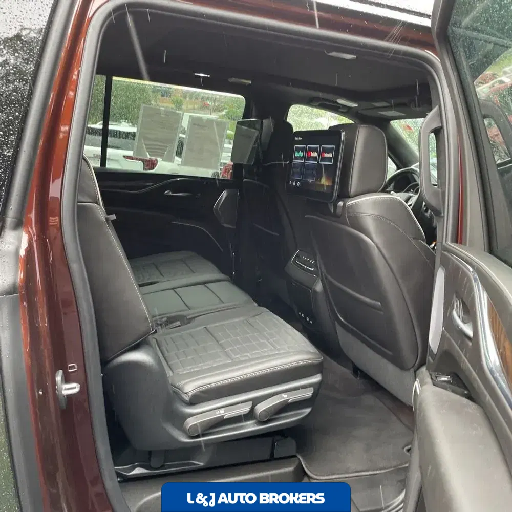 2023 Cadillac Escalade ESV Sport Platinum