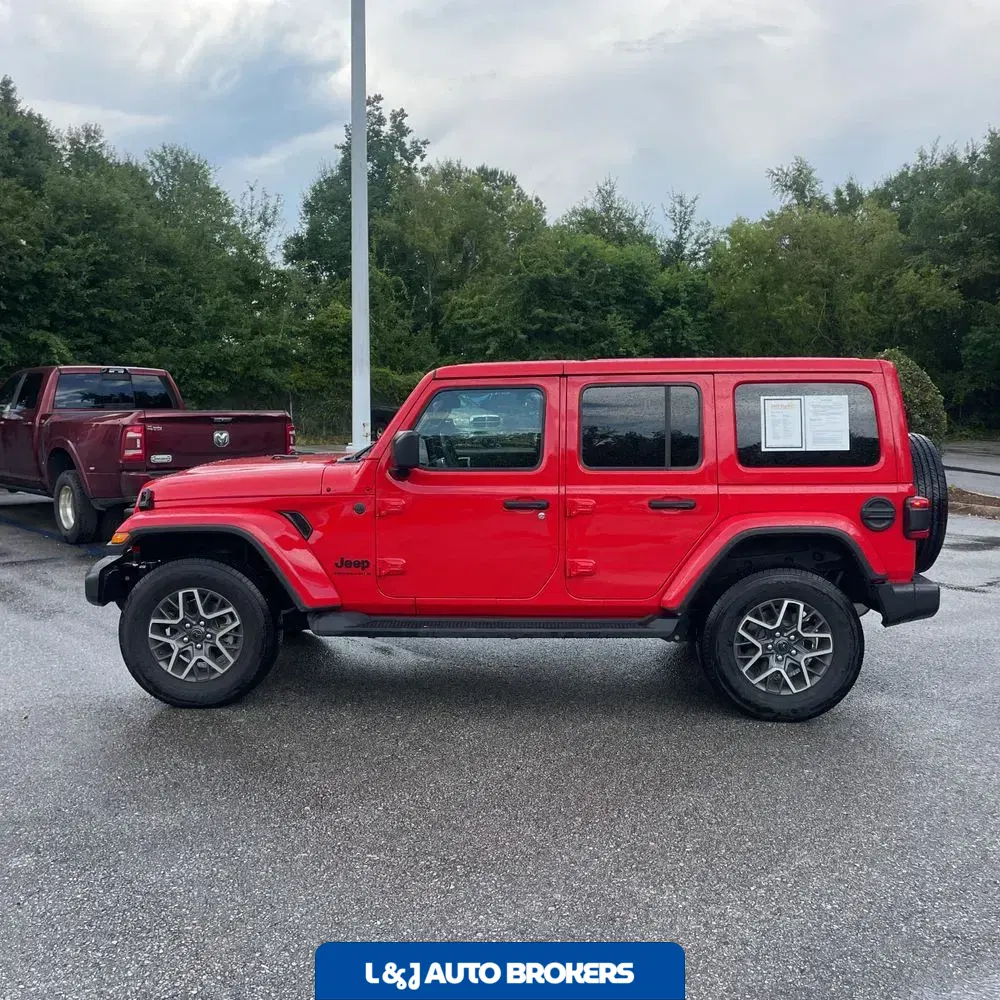 2025 Jeep Wrangler Sahara