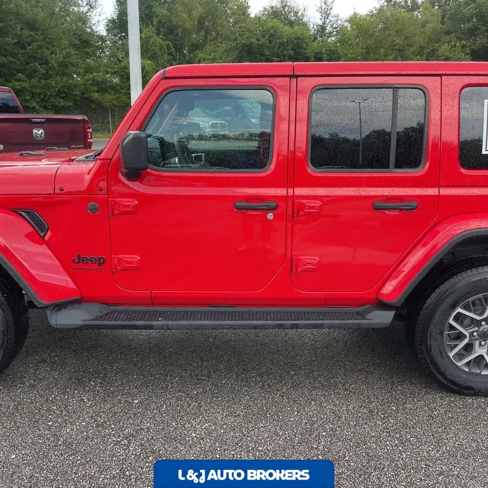2025 Jeep Wrangler Sahara