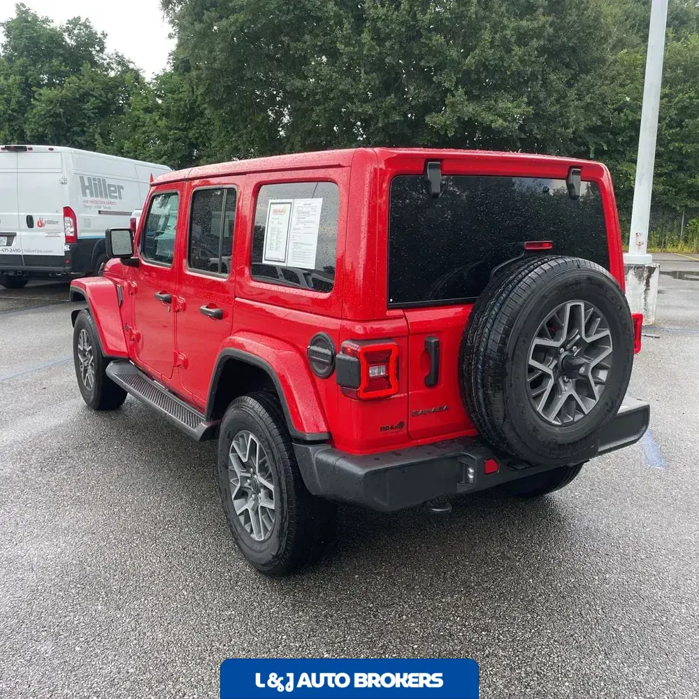2025 Jeep Wrangler Sahara