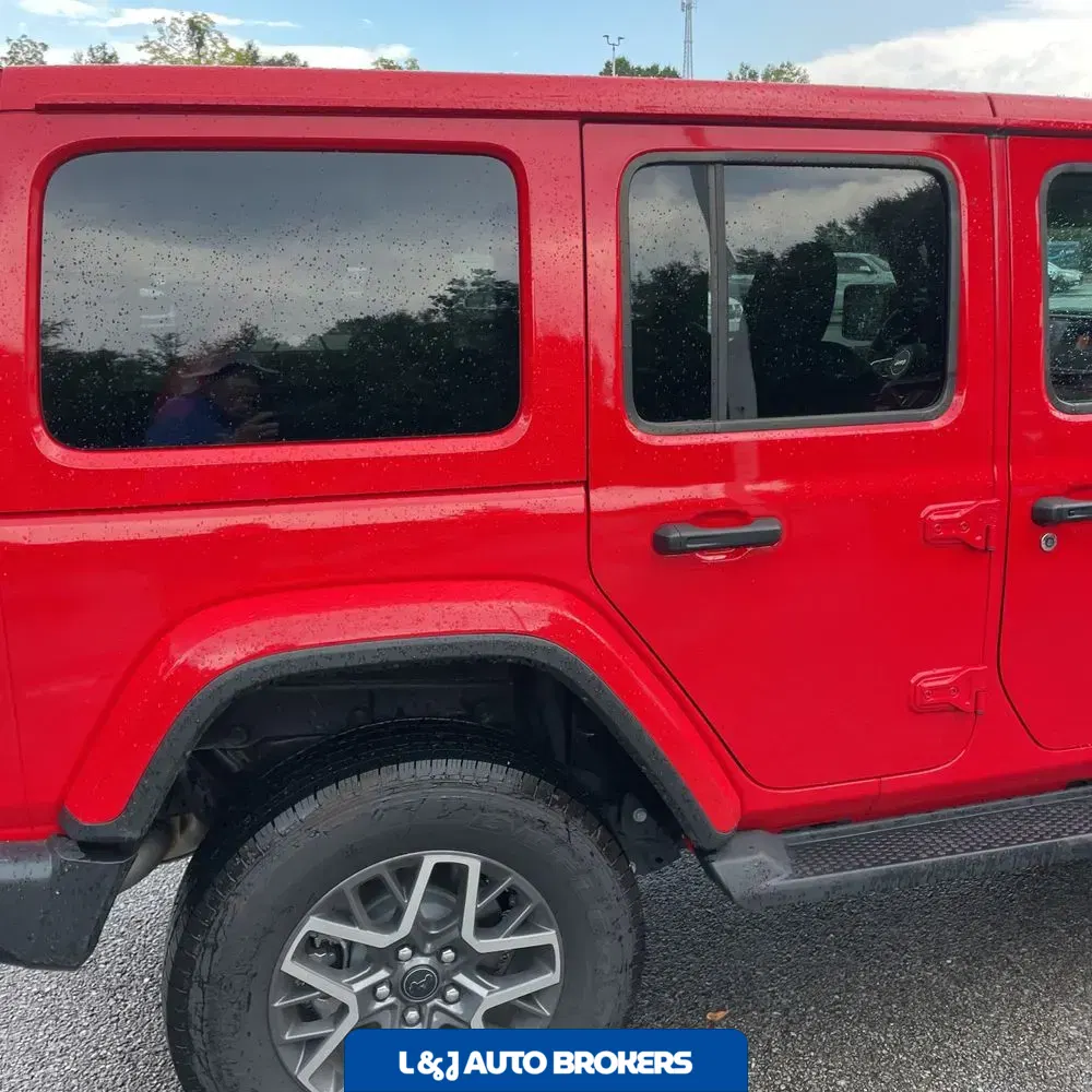 2025 Jeep Wrangler Sahara