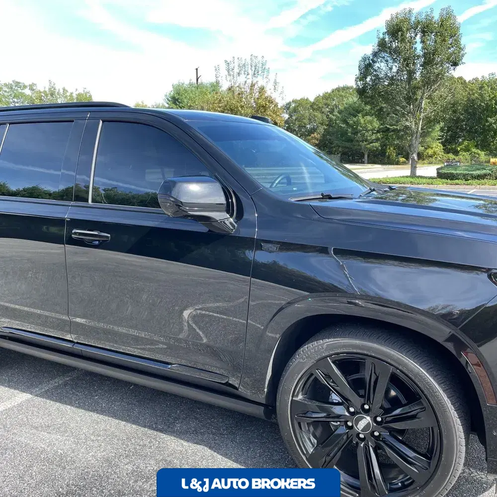 2025 Cadillac Escalade Sport