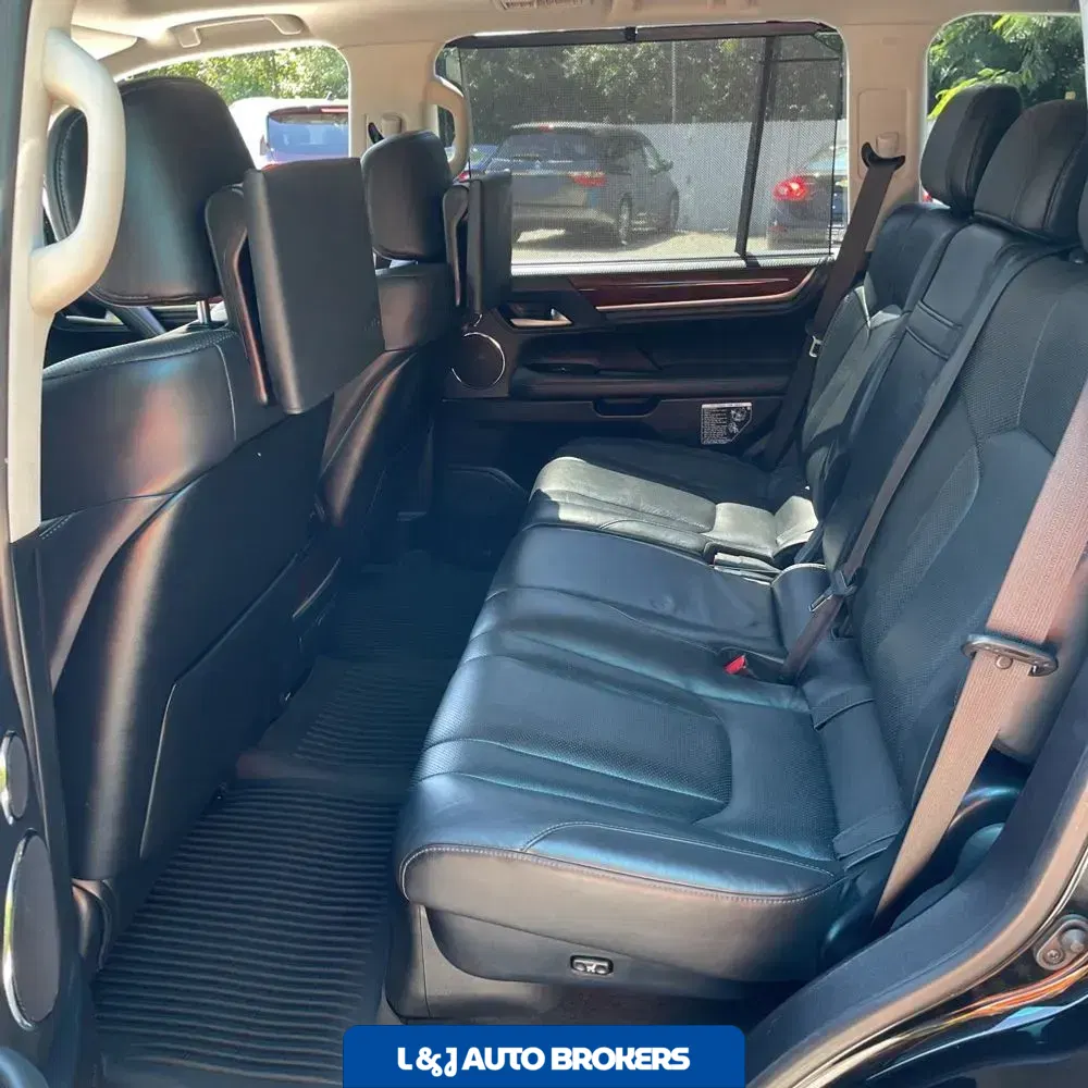 2021 Lexus LX 570 Three-Row