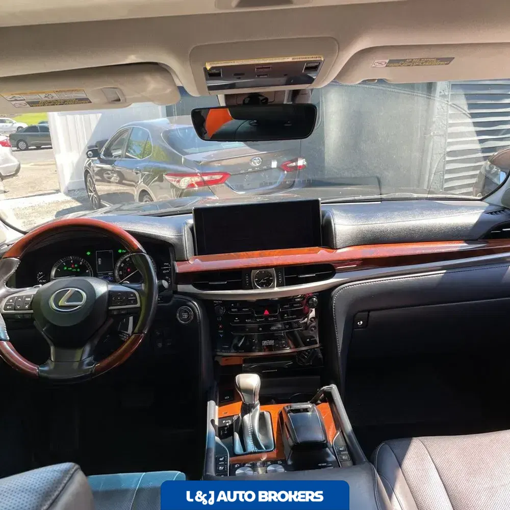 2021 Lexus LX 570 Three-Row