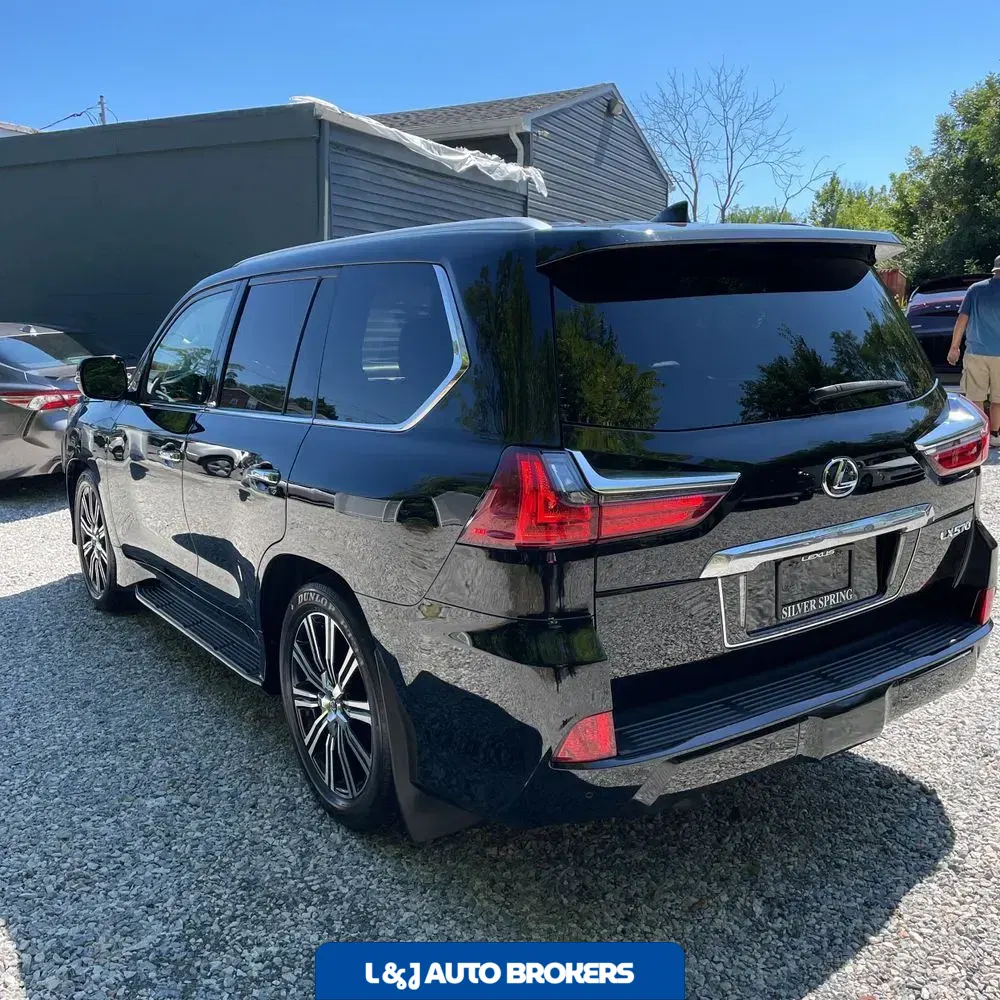 2021 Lexus LX 570 Three-Row