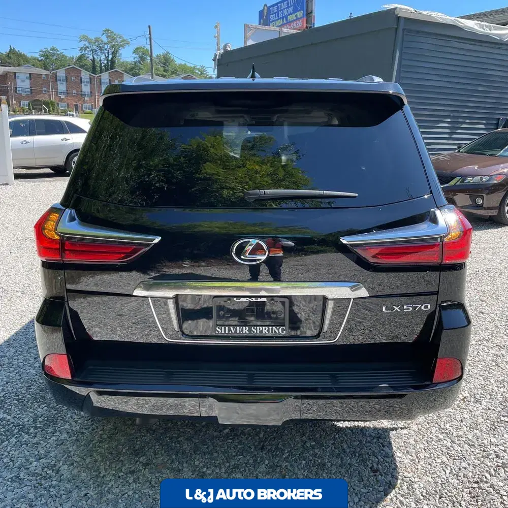 2021 Lexus LX 570 Three-Row
