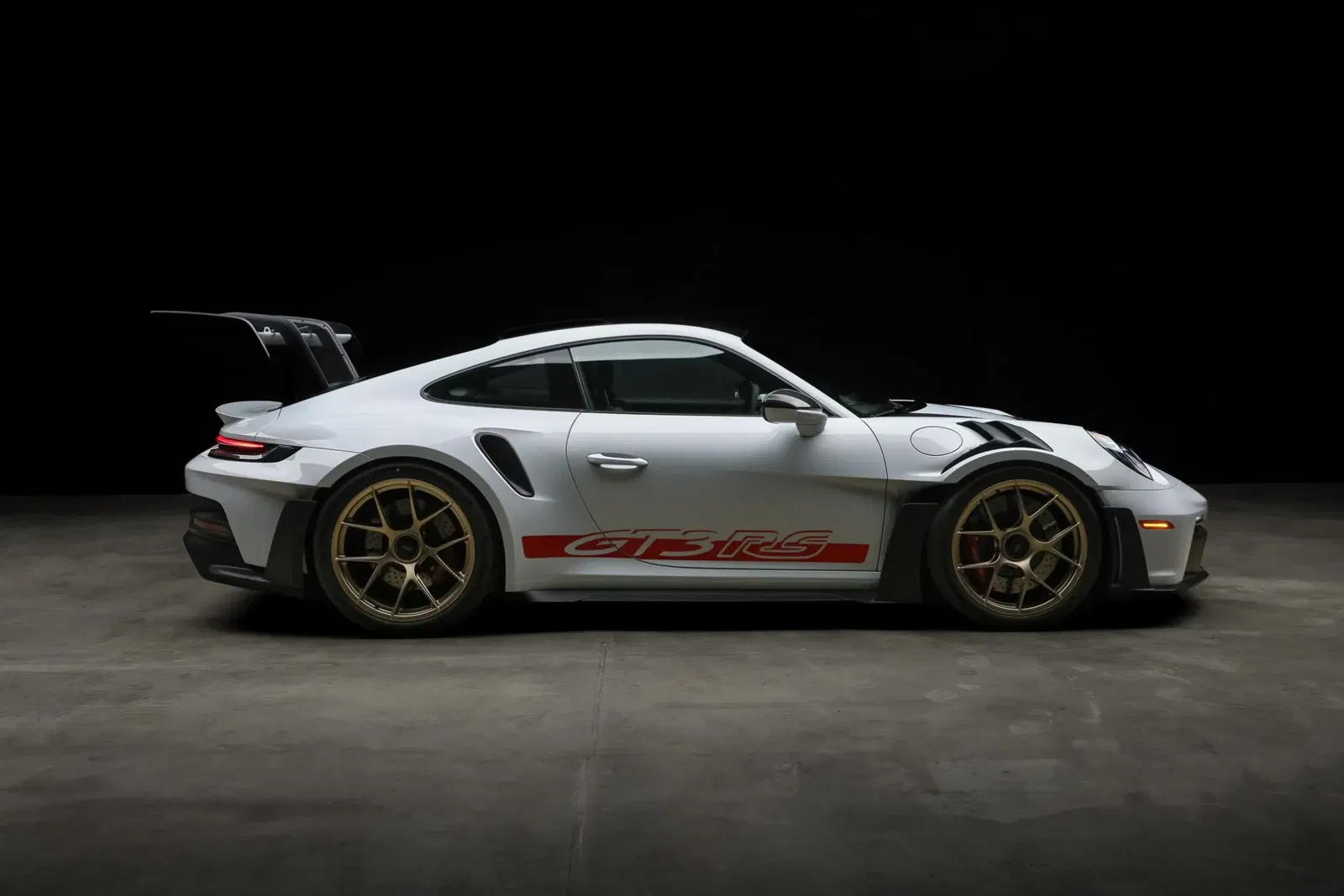 2023 Porsche 911 GT3 RS Weissach