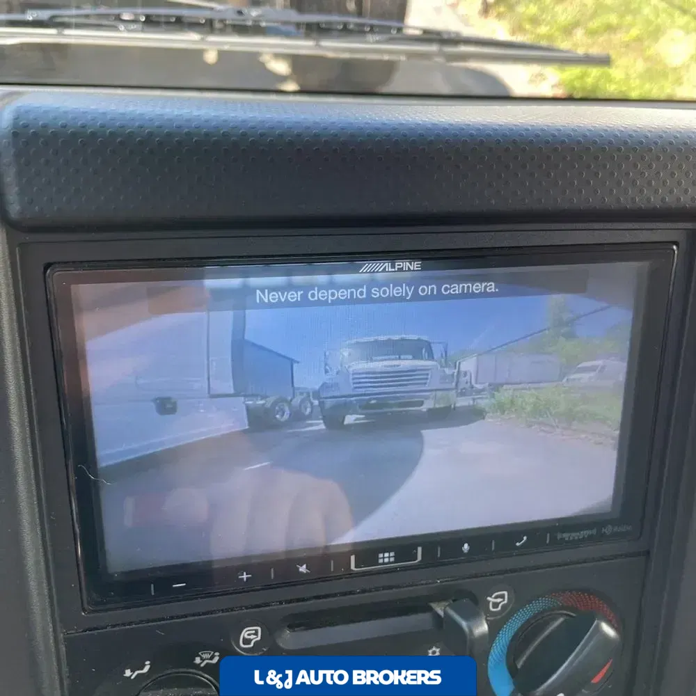 2025 Isuzu NRR NRR