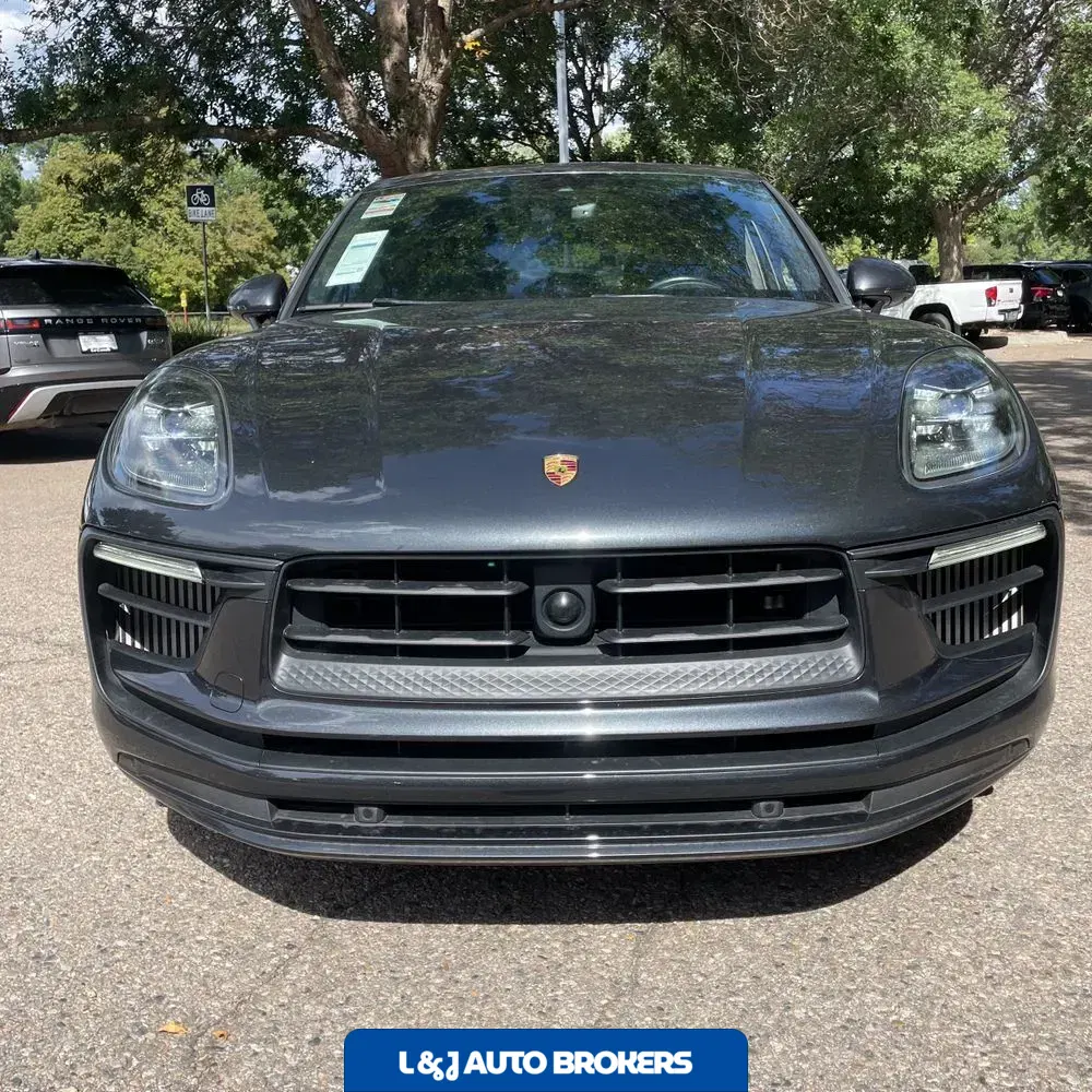 2022 Porsche Macan S