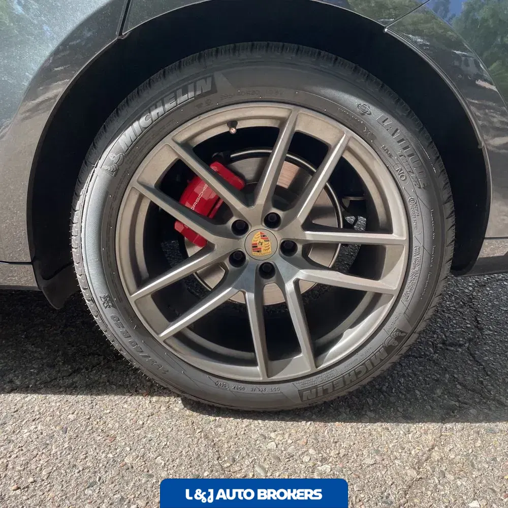 2022 Porsche Macan S