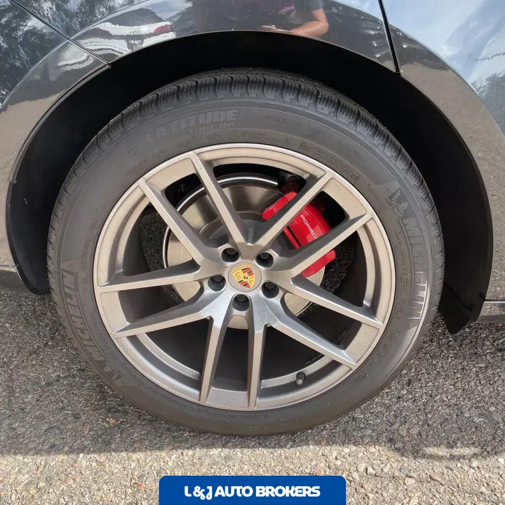 2022 Porsche Macan S