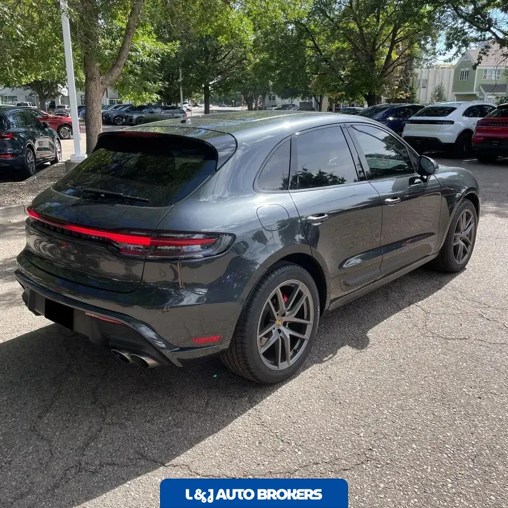 2022 Porsche Macan S