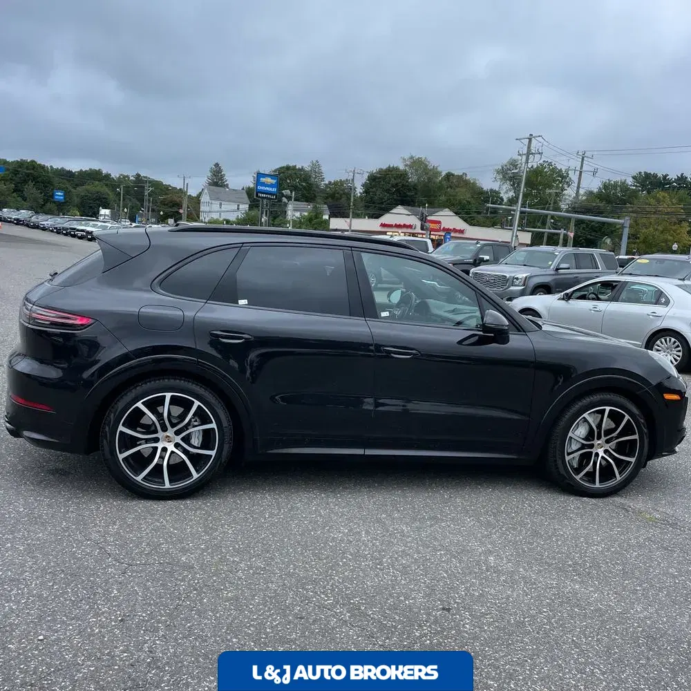 2021 Porsche Cayenne Turbo