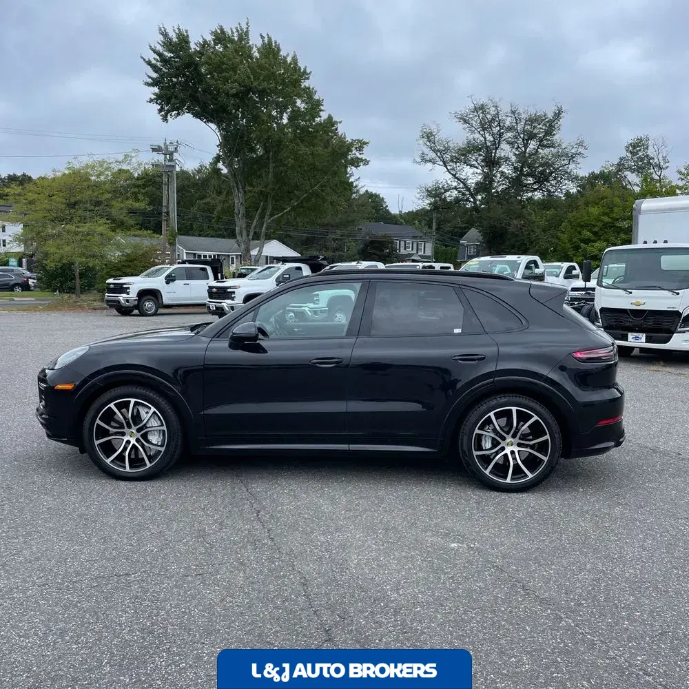 2021 Porsche Cayenne Turbo