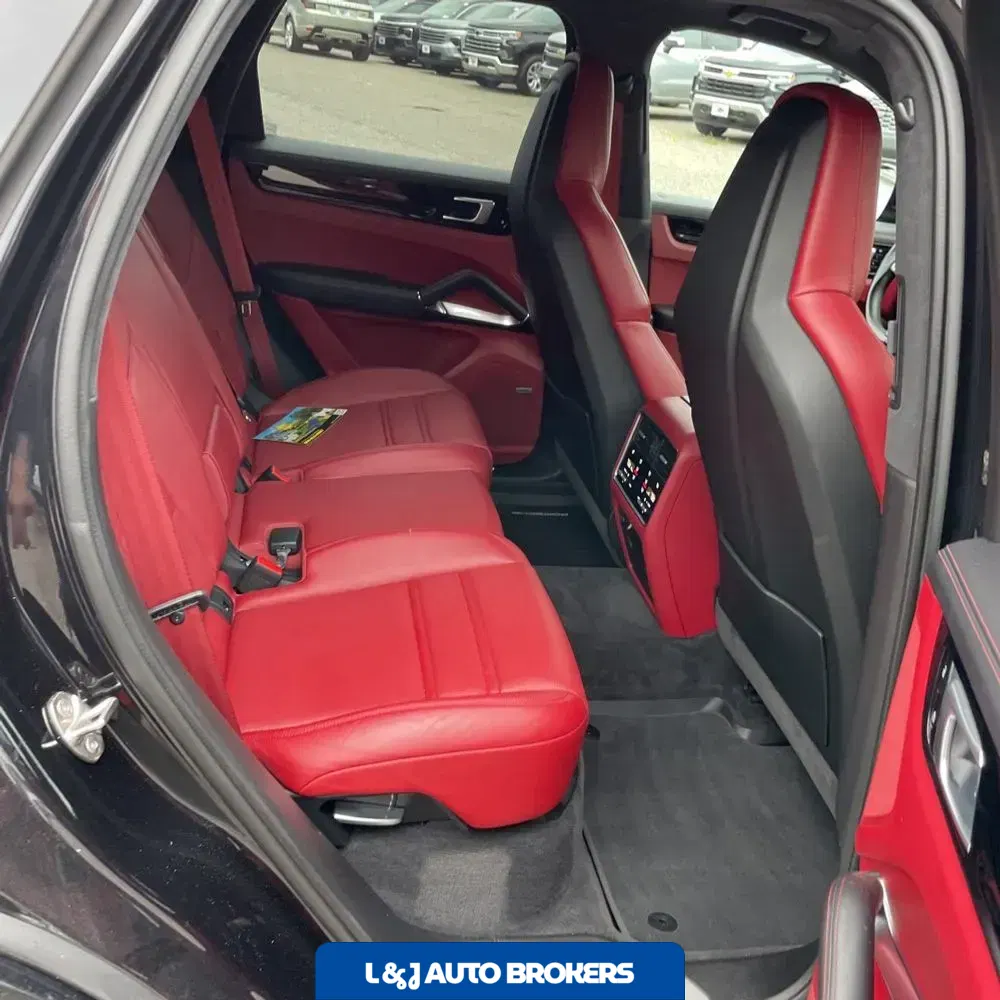 2021 Porsche Cayenne Turbo