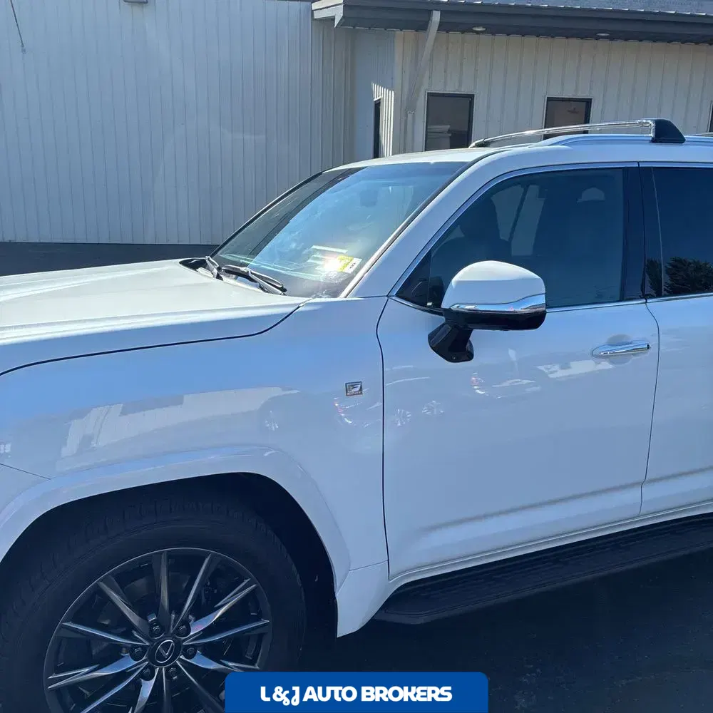 2024 Lexus LX 600 F SPORT Handling