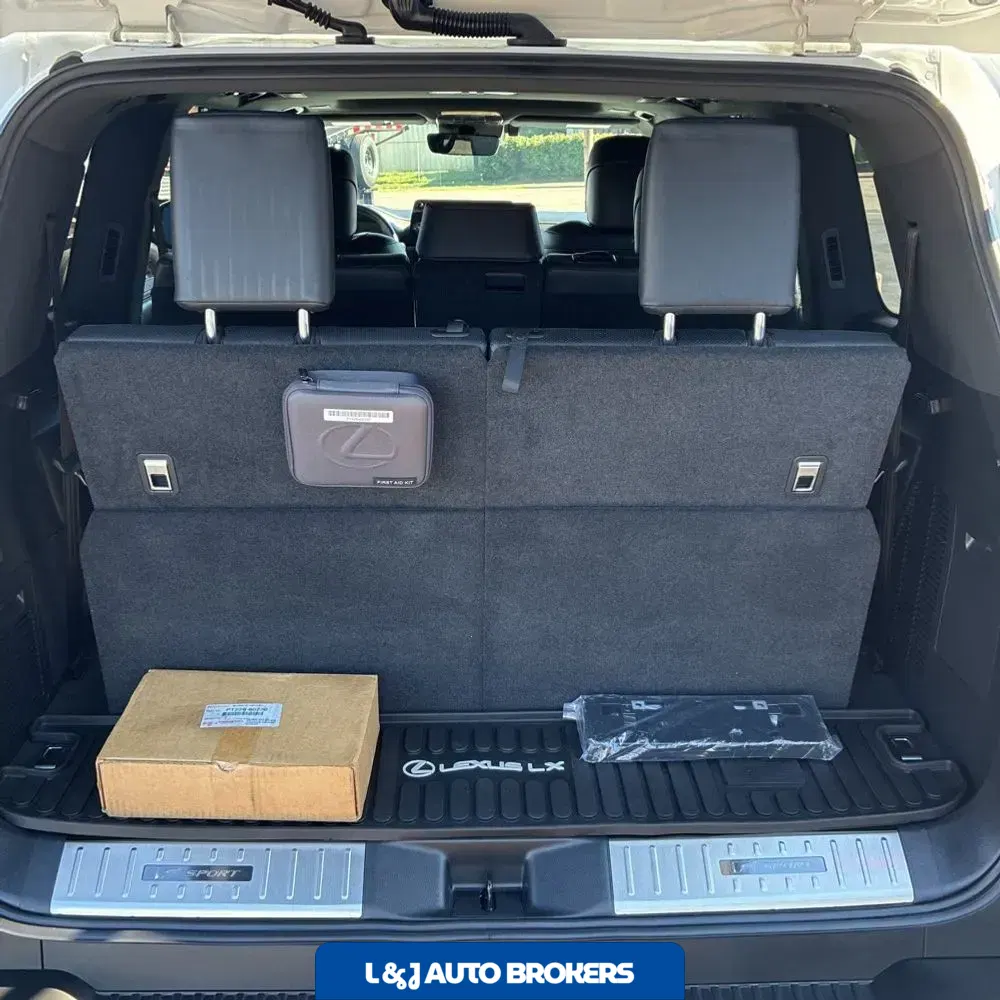 2024 Lexus LX 600 F SPORT Handling