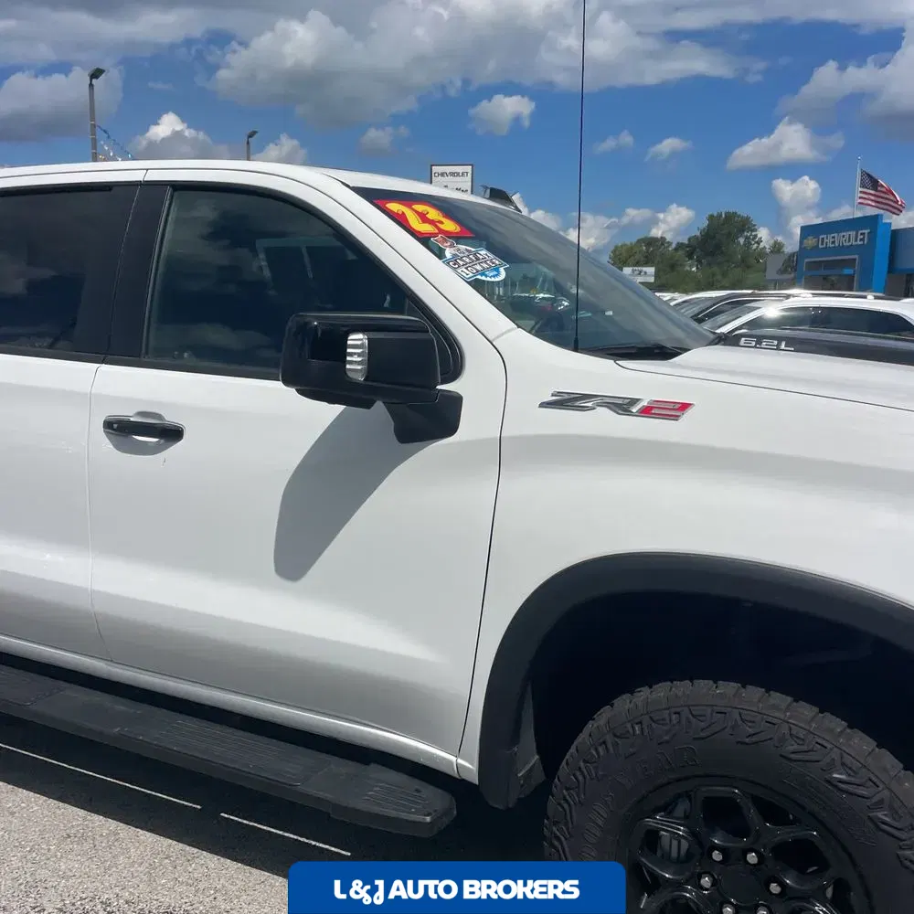 2023 Chevrolet Silverado 1500 ZR2