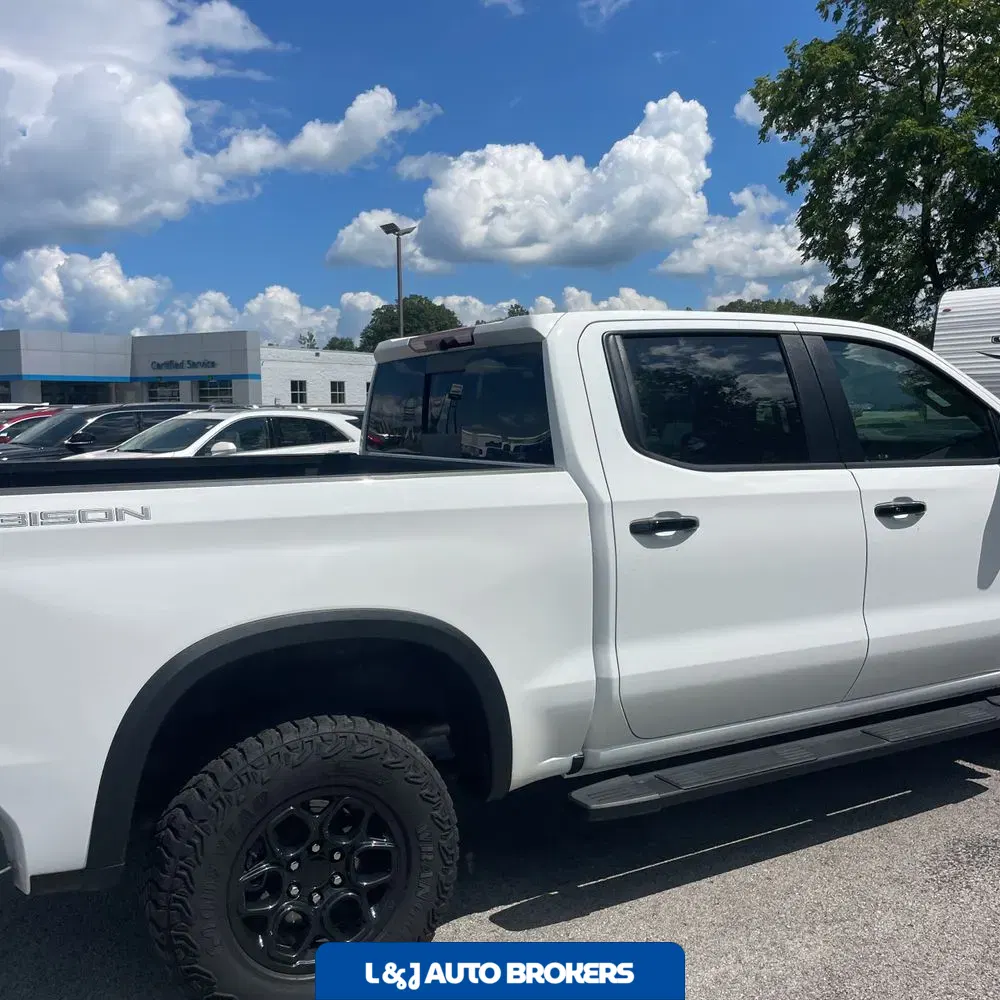 2023 Chevrolet Silverado 1500 ZR2