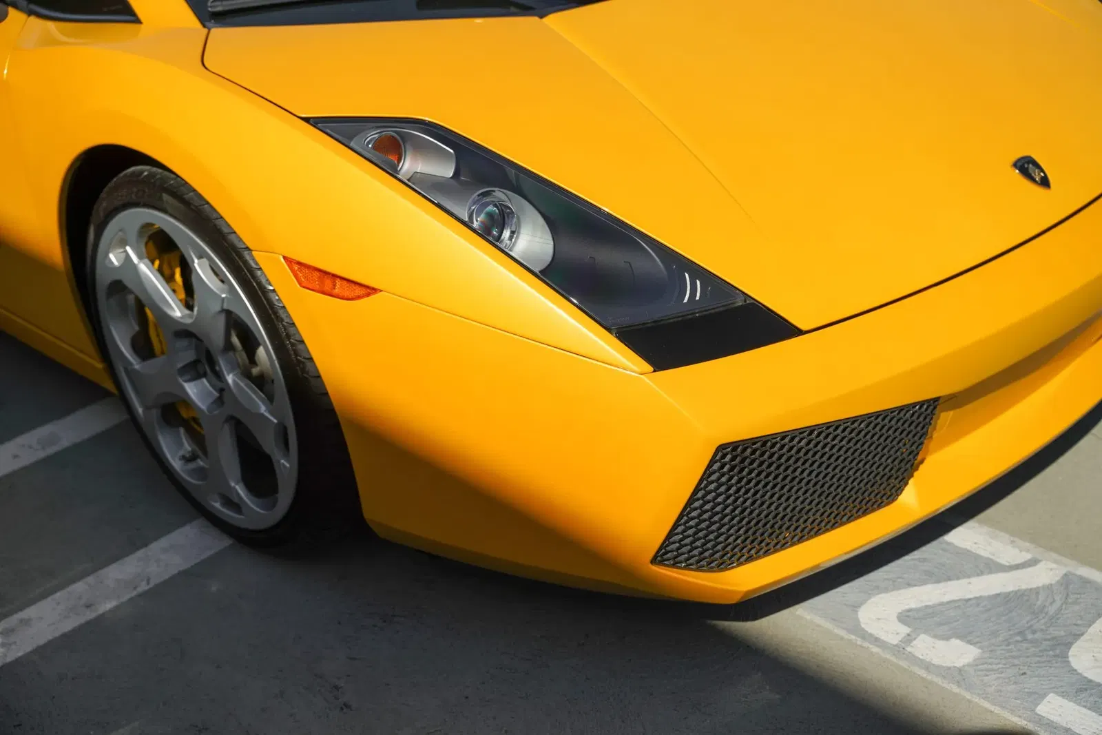 16k-Mile 2004 Lamborghini Gallardo 6-Speed