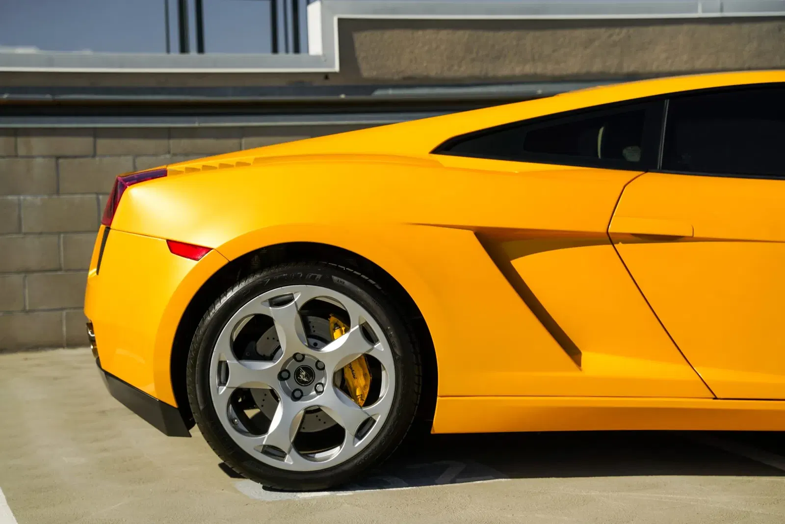 16k-Mile 2004 Lamborghini Gallardo 6-Speed