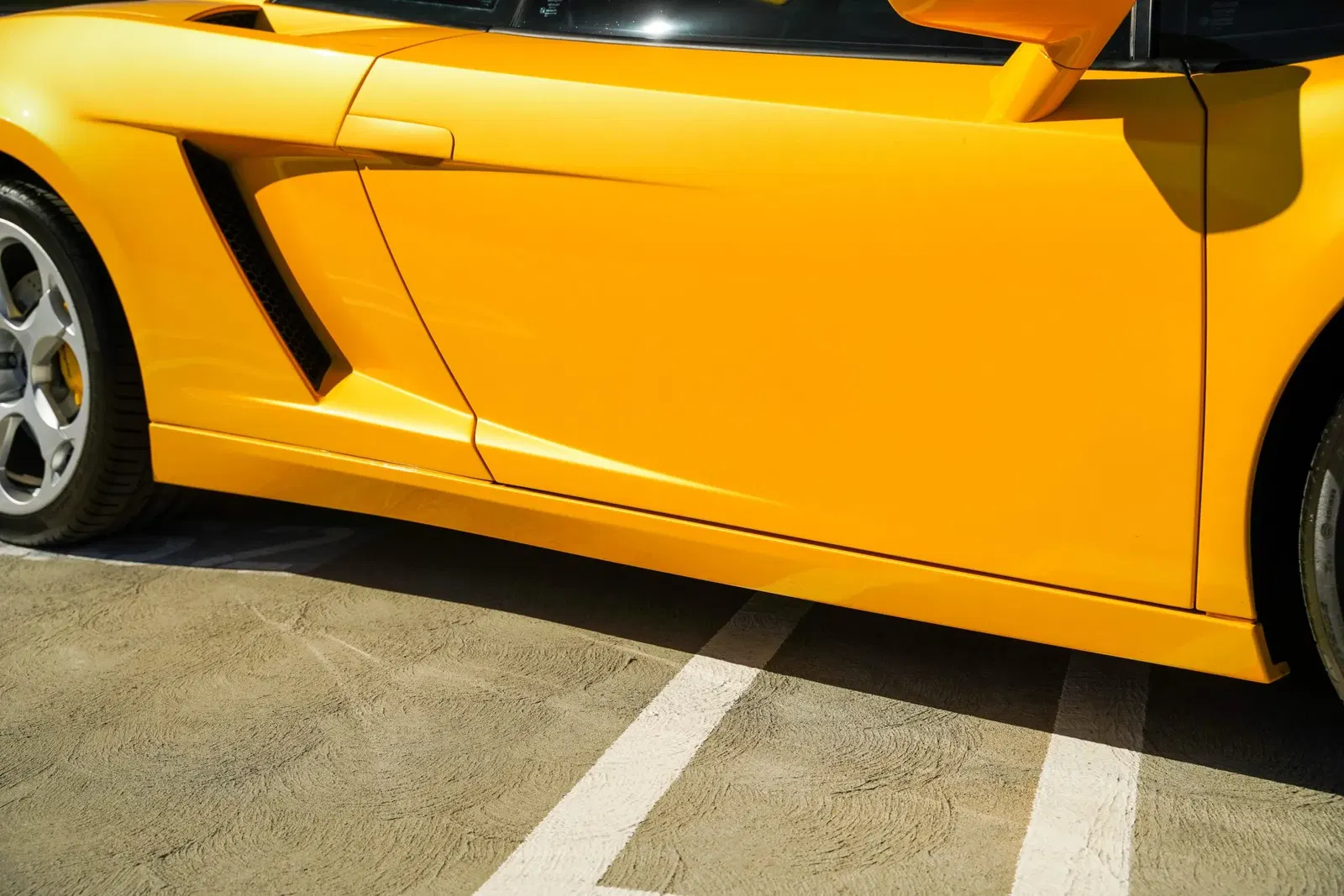 16k-Mile 2004 Lamborghini Gallardo 6-Speed