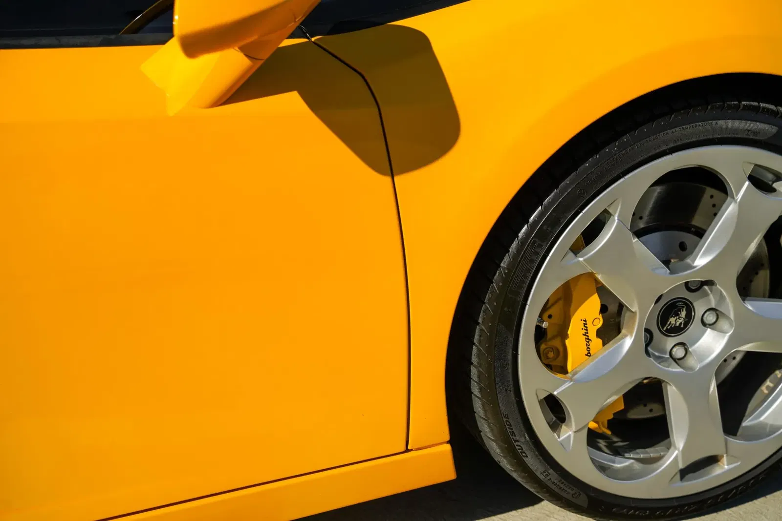 16k-Mile 2004 Lamborghini Gallardo 6-Speed