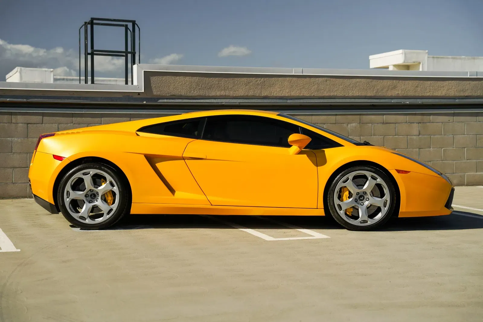 16k-Mile 2004 Lamborghini Gallardo 6-Speed