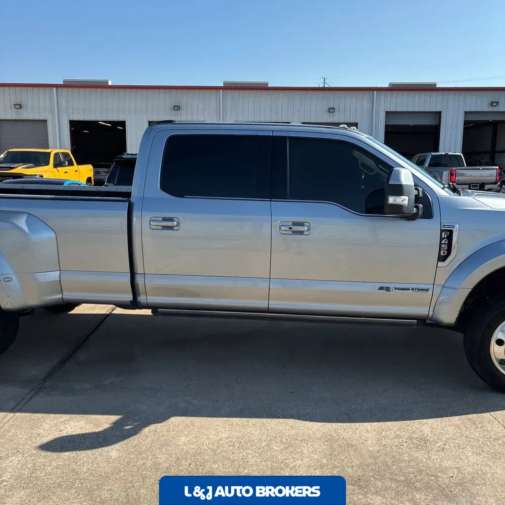 2022 Ford F-450 Super Duty Limited