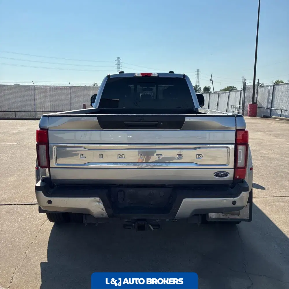 2022 Ford F-450 Super Duty Limited