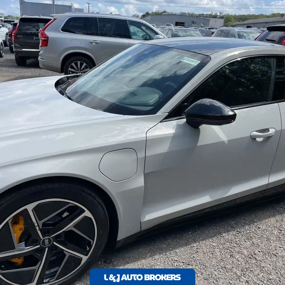 2023 Audi e-tron GT RS